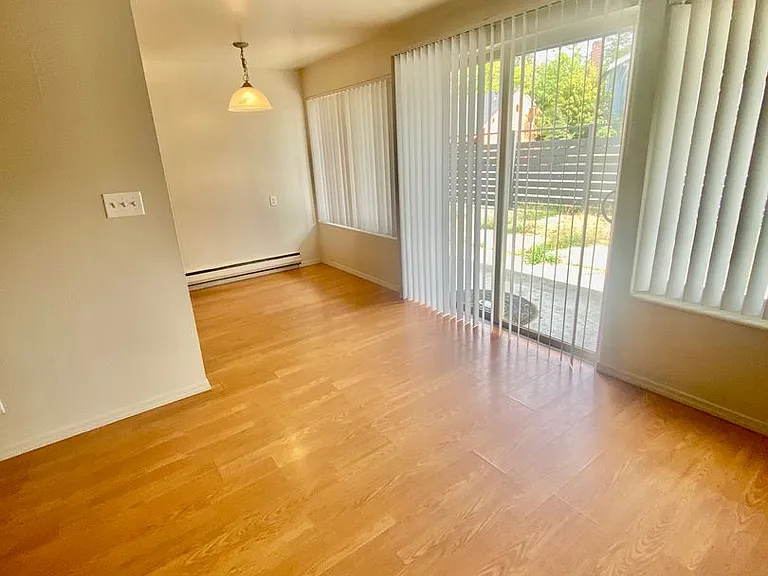 8401 Rainier Pl S — Photo 4