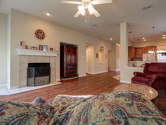 3rd image of 3215 Reagenea Dr