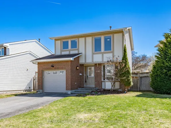 6382 Saint Louis Dr, Ottawa, ON K1C 2Y1