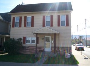 2 Feeder Ave, Lewistown, PA 17044