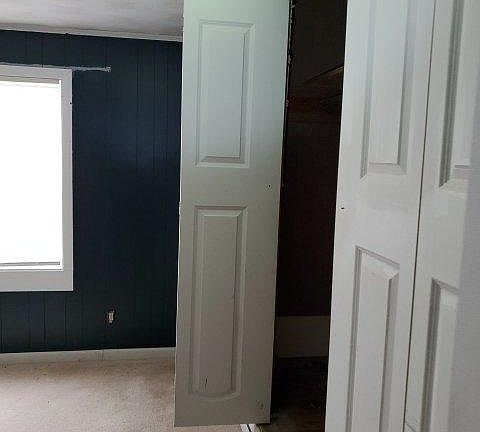 3rd image of 240 Shelby Dr