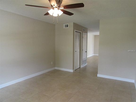 4th image of 855 Diane Dr