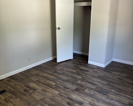 5th image of 2900 Sand Rd #230