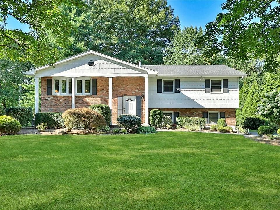1st image of 34 Verona Court