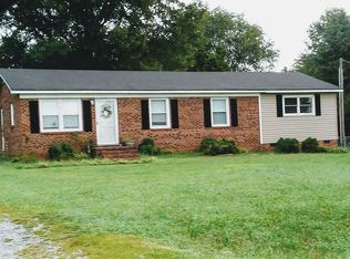 5616 Fairlawn Dr, Summerfield, NC 27358