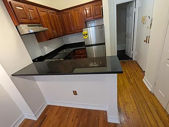 906 Amsterdam Avenue, #2D