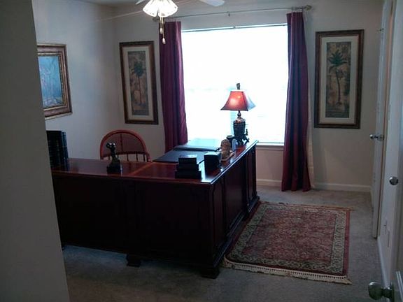 Guest Room 11' x 12'