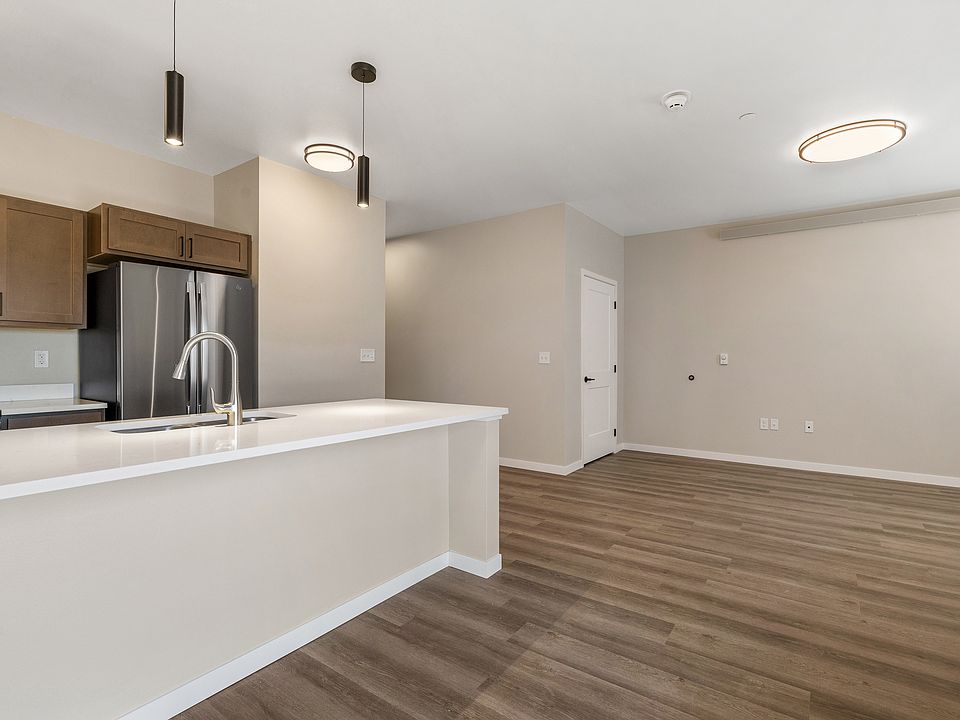 1st image of 4908 5th St #209