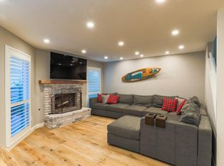 1907 Commons Ct APT D, Capitola, CA 95010