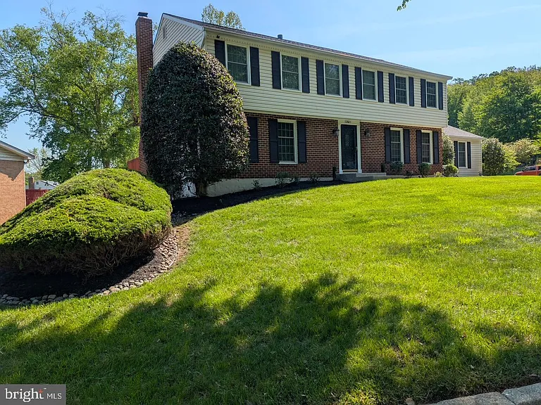 12821 Asbury Dr — Photo 2