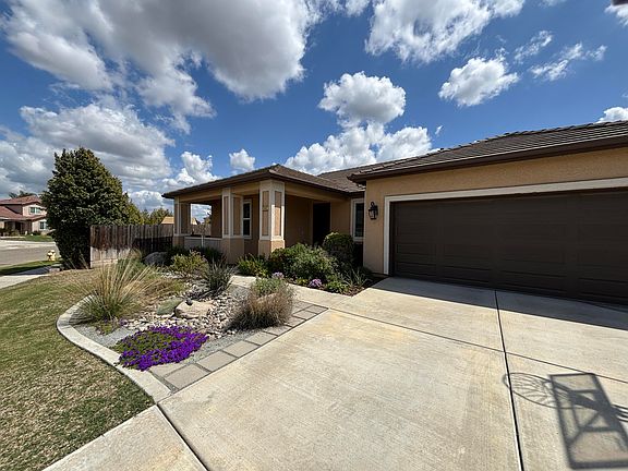 2nd image of 1343 E Monte Vista Court