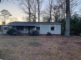 1 Uneeda Dr, Greenville, SC 29605