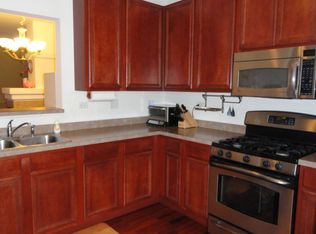 6148 Mayfair St, Morton Grove, IL 60053