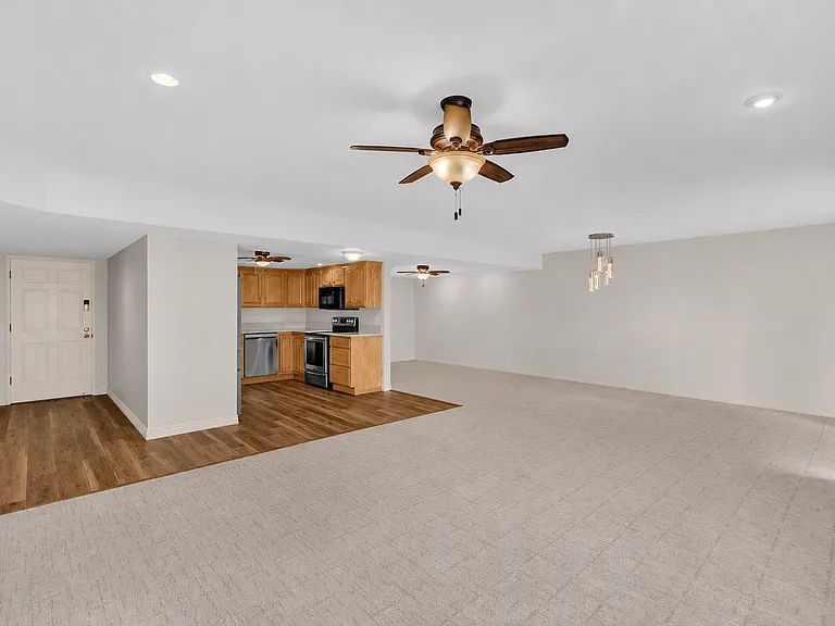 7860 E Camelback Rd #211 — Photo 3