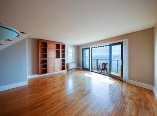 17 Lakeview Ter #A, Burlington, VT 05401