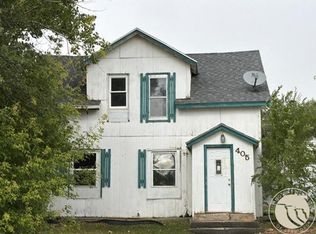405 W 4th St, Fairview, MT 59221