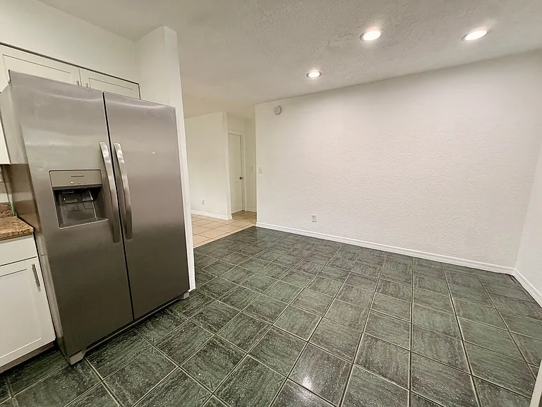 1235 Alcazar St — Photo 5