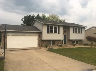 213 Woodland Dr, Edwardsville, IL 62025