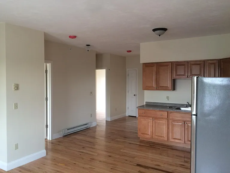 66 W Hollis St #7 — Photo 4
