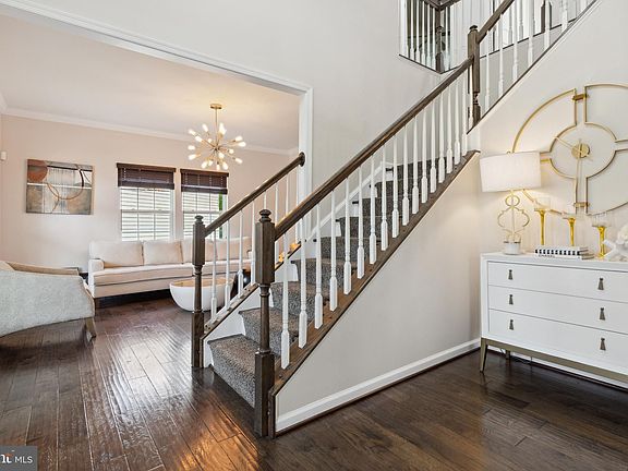 4th image of 26 Kettlebrook Ct