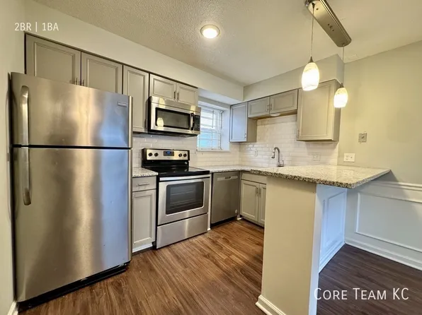 4410 Jarboe St APT 4, Kansas City, MO 64111