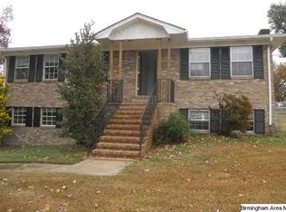 453 9th Ct, Pleasant Grove, AL 35127