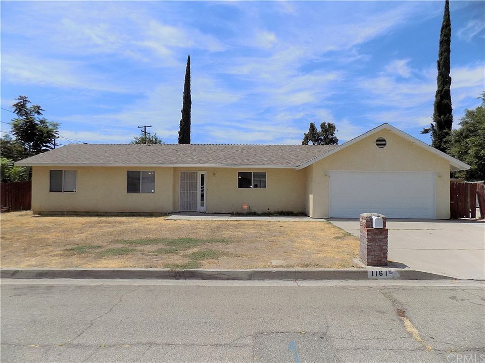 1st image of 1161 E Lynwood Dr