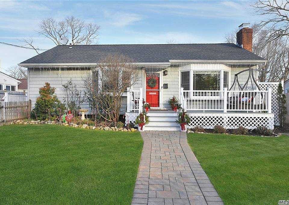 208 4th St, East Northport, NY 11731 Zillow