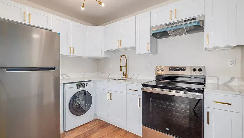 2 bed, $1,750 — Photo 2