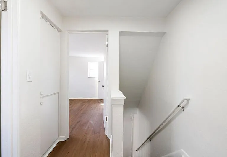 4040 Halsey Pl — Photo 10