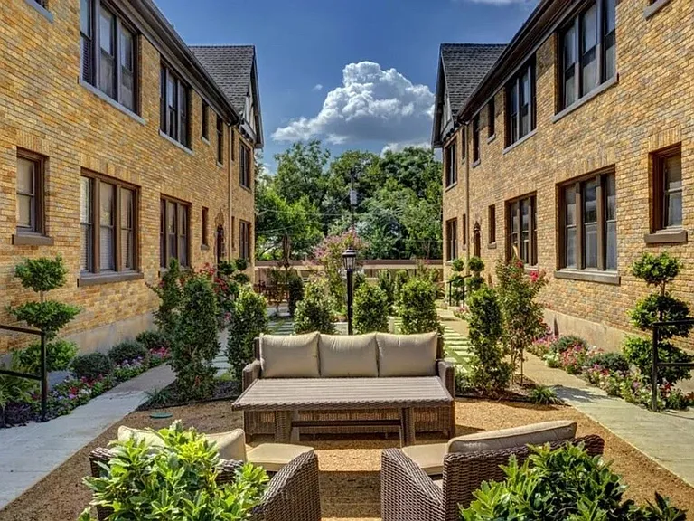 Historic Elegance, Move-In Ready Comfort Special Incentive for Immediate Move-In — Photo 27