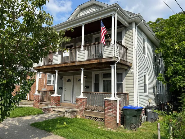 51 Huxley Ave, Providence, RI