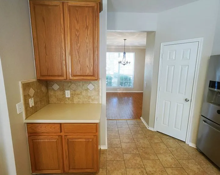 4736 Green Bluff Dr — Photo 15