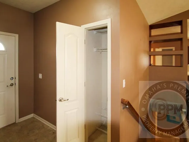 809 Lake Tahoe Dr — Photo 3