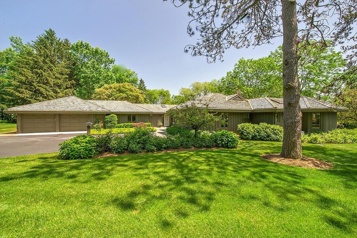 1270 W Dean Rd, River Hills, WI 53217 Zillow