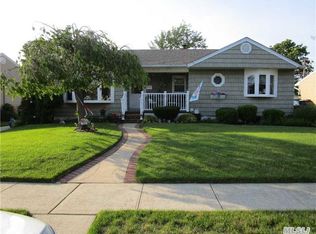 766 Morton Ave, Franklin Square, NY 11010