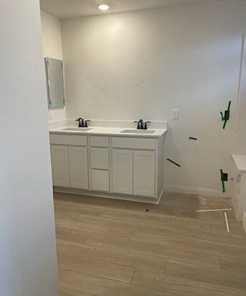 3rd image of 4200 Zilker Park Ave