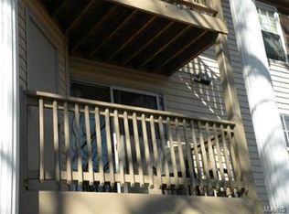 717 Ridgeside, Ballwin, MO 63021