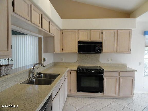 4th image of 16204 E Glendora Dr