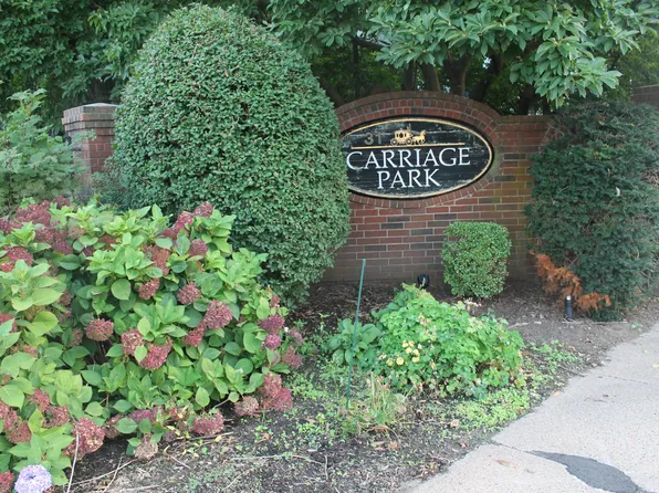 31 High Street APT 7205, East Hartford, CT 06118