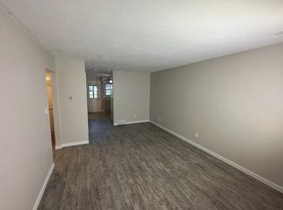 716 E 6th St S APT 2, Newton, IA 50208