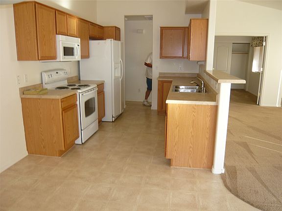 5th image of 9057 E Elmwood St