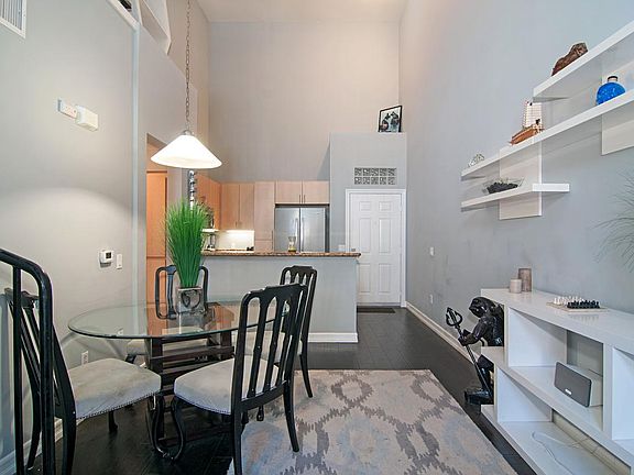 5th image of 1480 Broadway Unit 2610