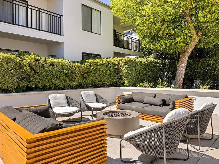 The Plaza at Canoga Park — Photo 17
