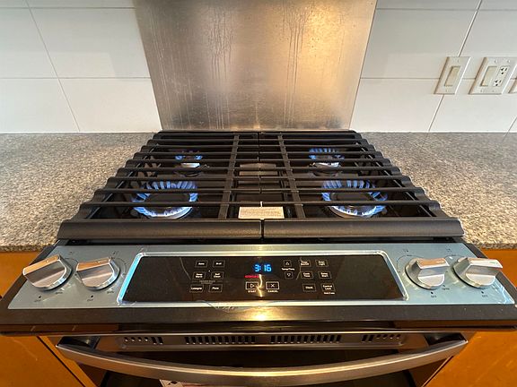 4th image of 7575 Alderbridge Way #602