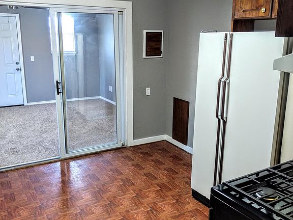 5th image of 3805 SE 23rd St