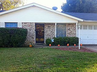 2808 E Mitchell St, Arlington, TX 76010