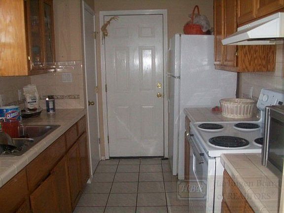 2nd image of 31598 Nogales Dr