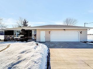 N1145 Clune Rd, Kaukauna, WI 54130