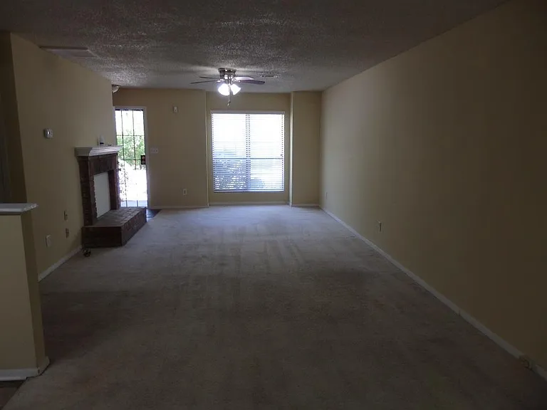 94 Belmonte Dr SW — Photo 5